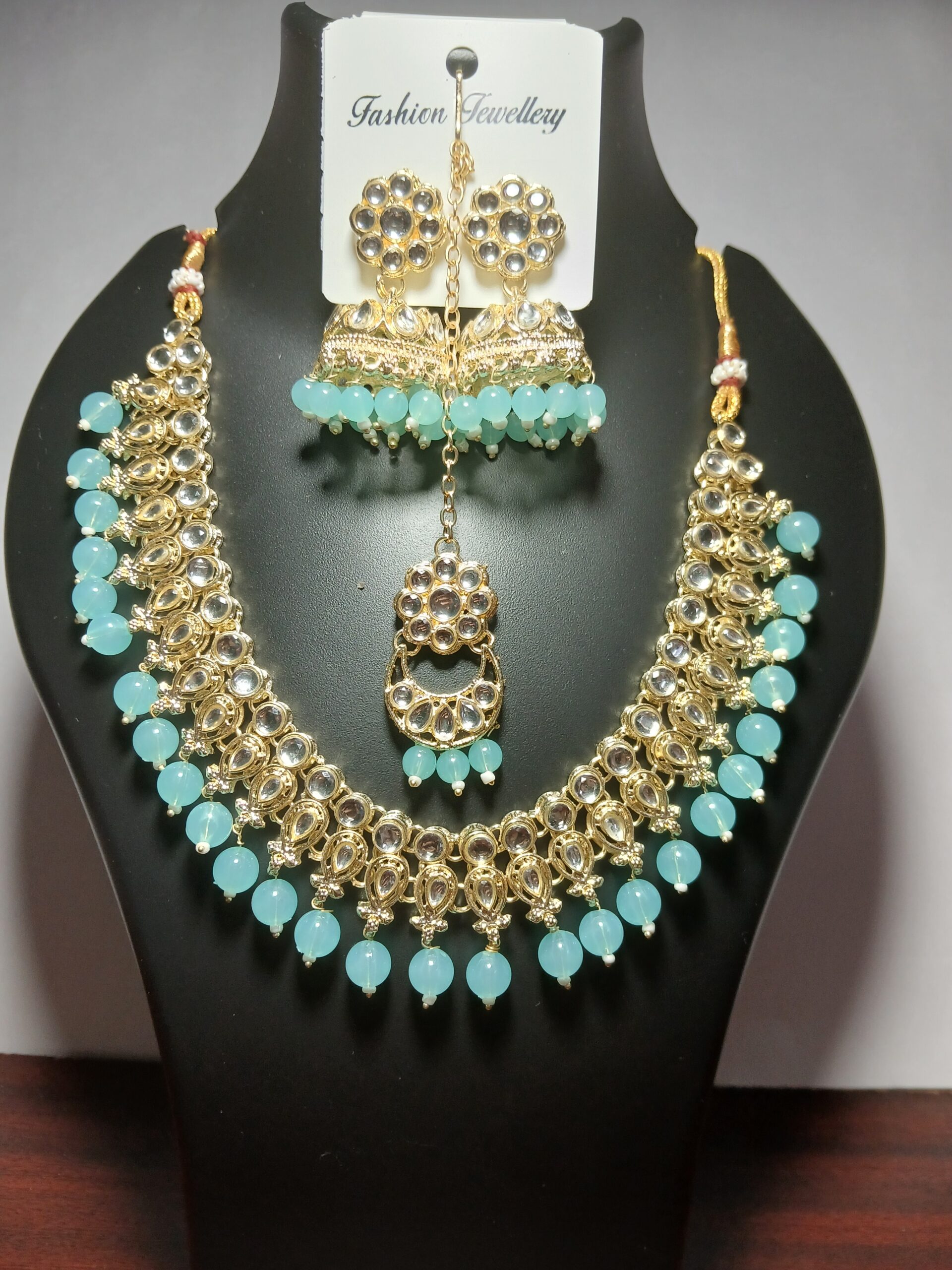 Golden Indigo Puthi Neck Lace Complete Set