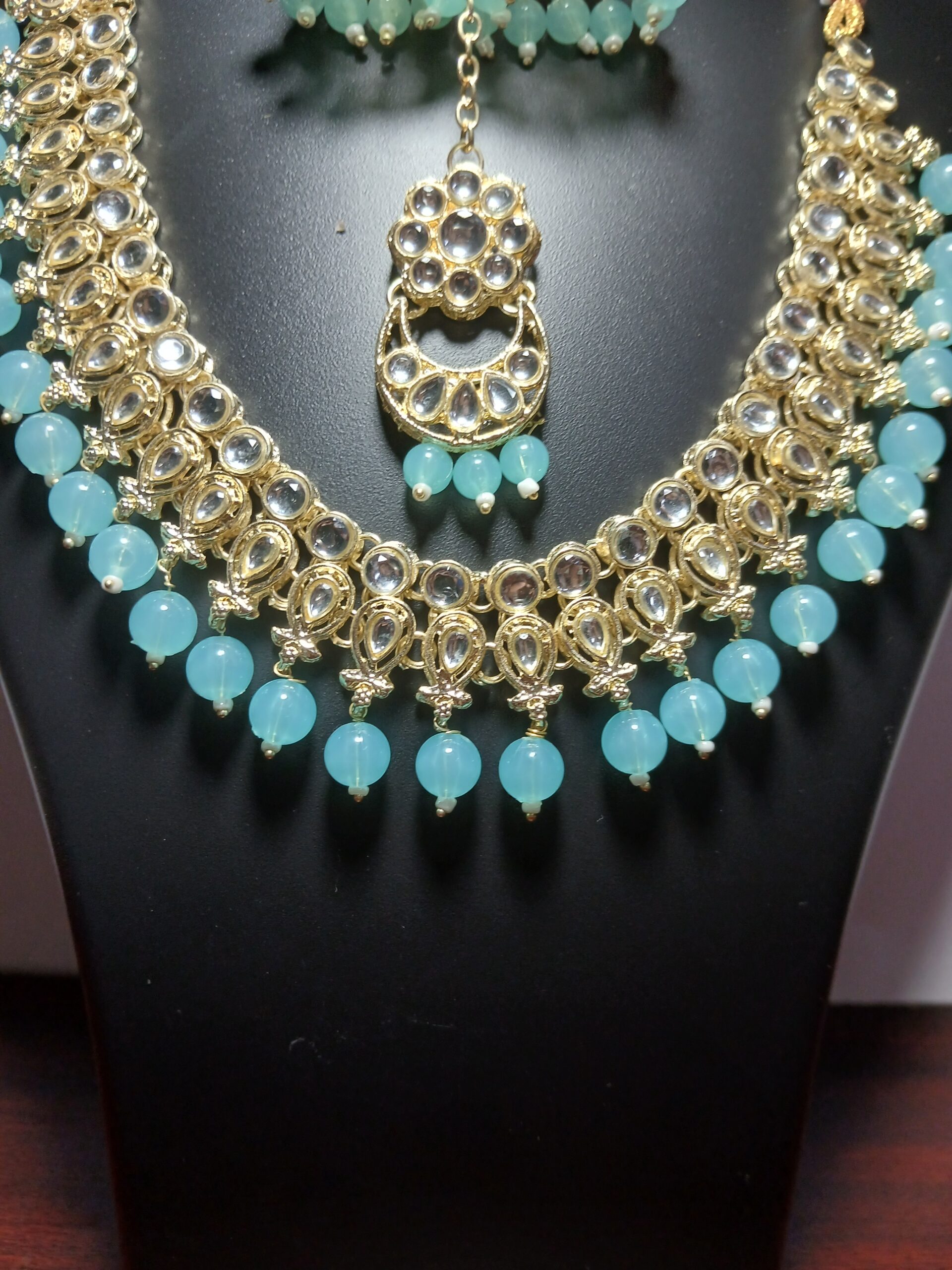 Golden Indigo Puthi Neck Lace Complete Set - Image 3